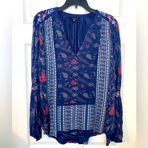 Lucky Brand bell sleeve blouse. Size M